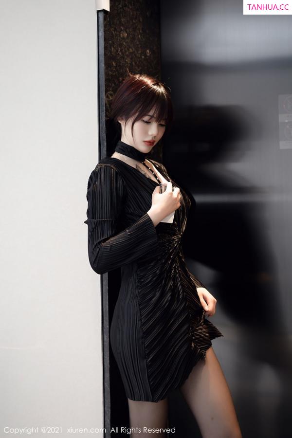 Arude薇薇  [XiuRen]高清写真图 2021.10.19 No.4080 Arude薇薇第7张图片